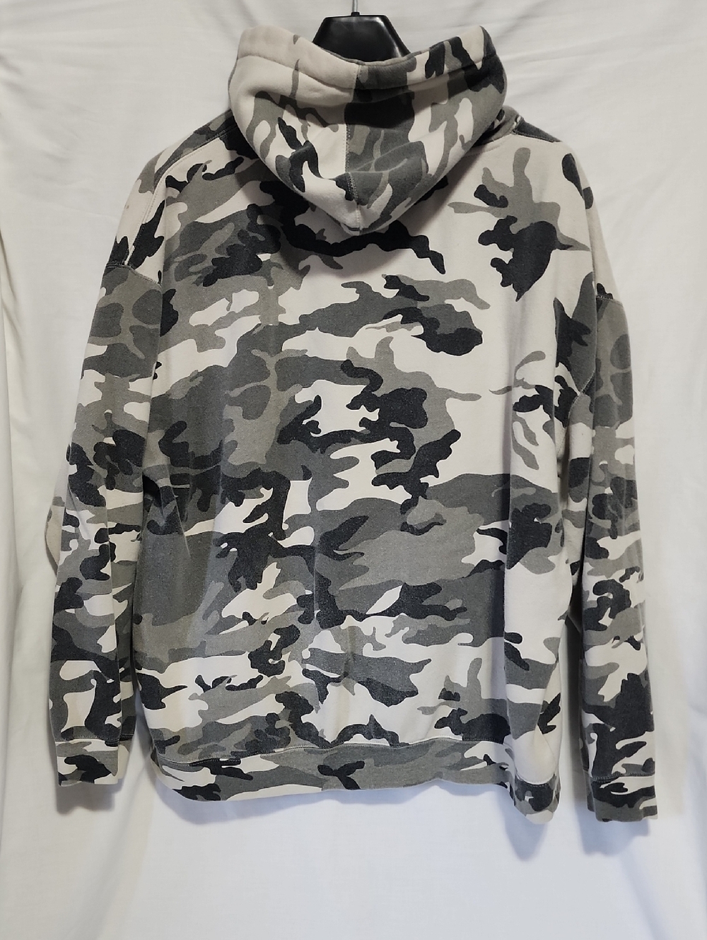 Gray & White Camo Pullover Hoodie - Picture 3 of 6